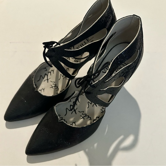 Un Tour en Ville Elegant Black Leather Women's Heels Tissage Satine 39 / 8.5 US - Picture 6 of 12